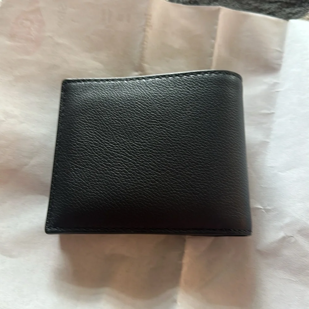 Coach Navy and Blue Leather men’s Tri fold wallet brand new